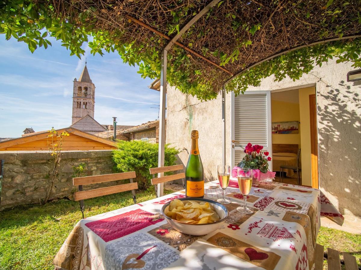Terrazza Santa Chiara Hotel Assisi Exterior foto