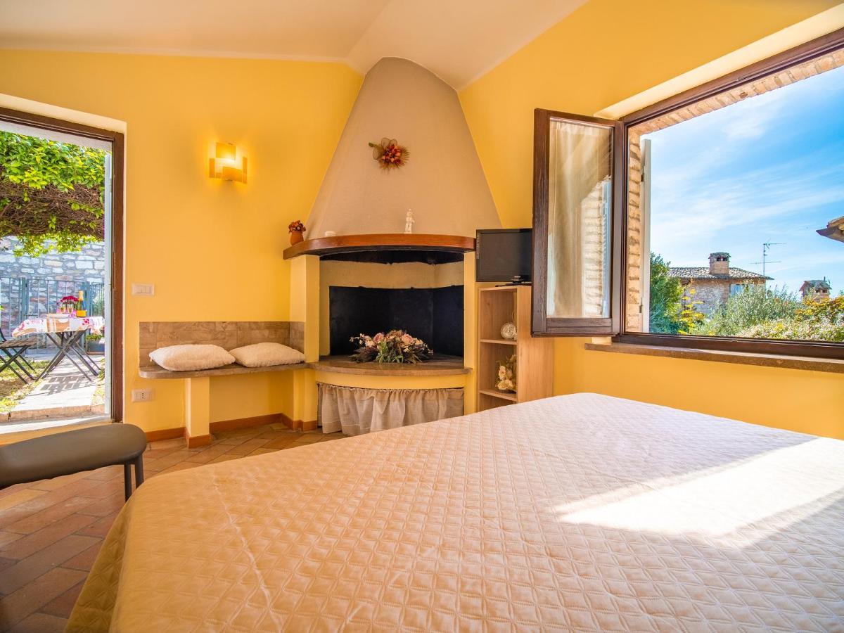 Terrazza Santa Chiara Hotel Assisi Exterior foto