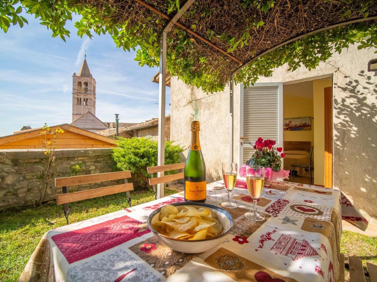 Terrazza Santa Chiara Hotel Assisi Exterior foto